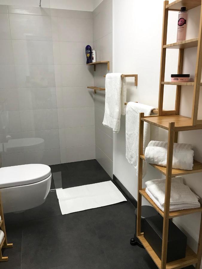 Yellow Flower Apartment With Pool - 5 Min To Lake 维也纳 外观 照片